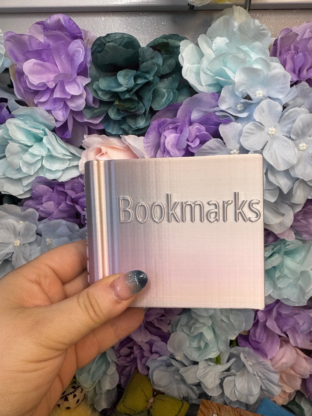 3D Bookmark Holder