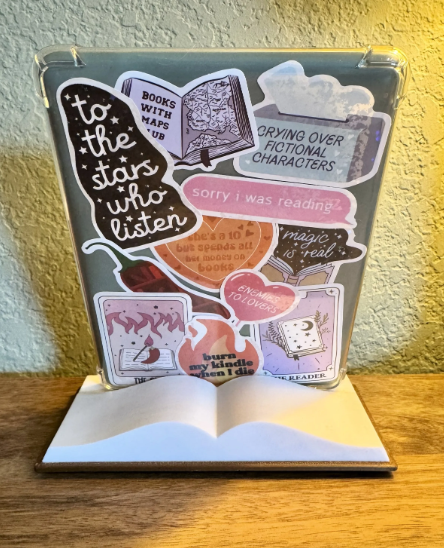 Open Book Kindle Stand | 3D Printed E-Reader & Tablet Holder